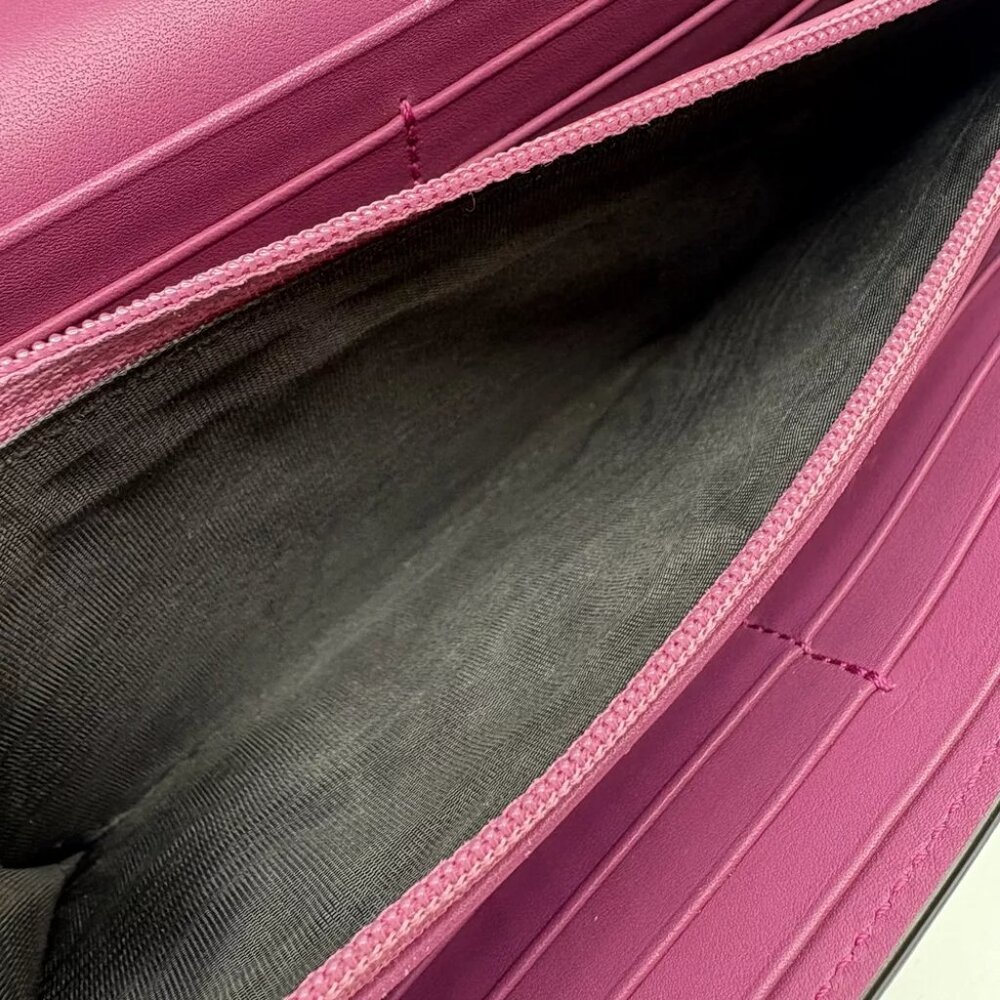 GUCCI GG Supreme Padlock Chain Wallet Red PVC - Picture 10 of 12